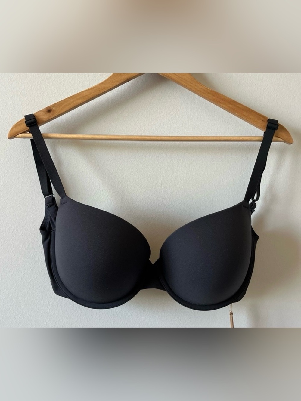 SKIMS Black Padded Underwire Bra